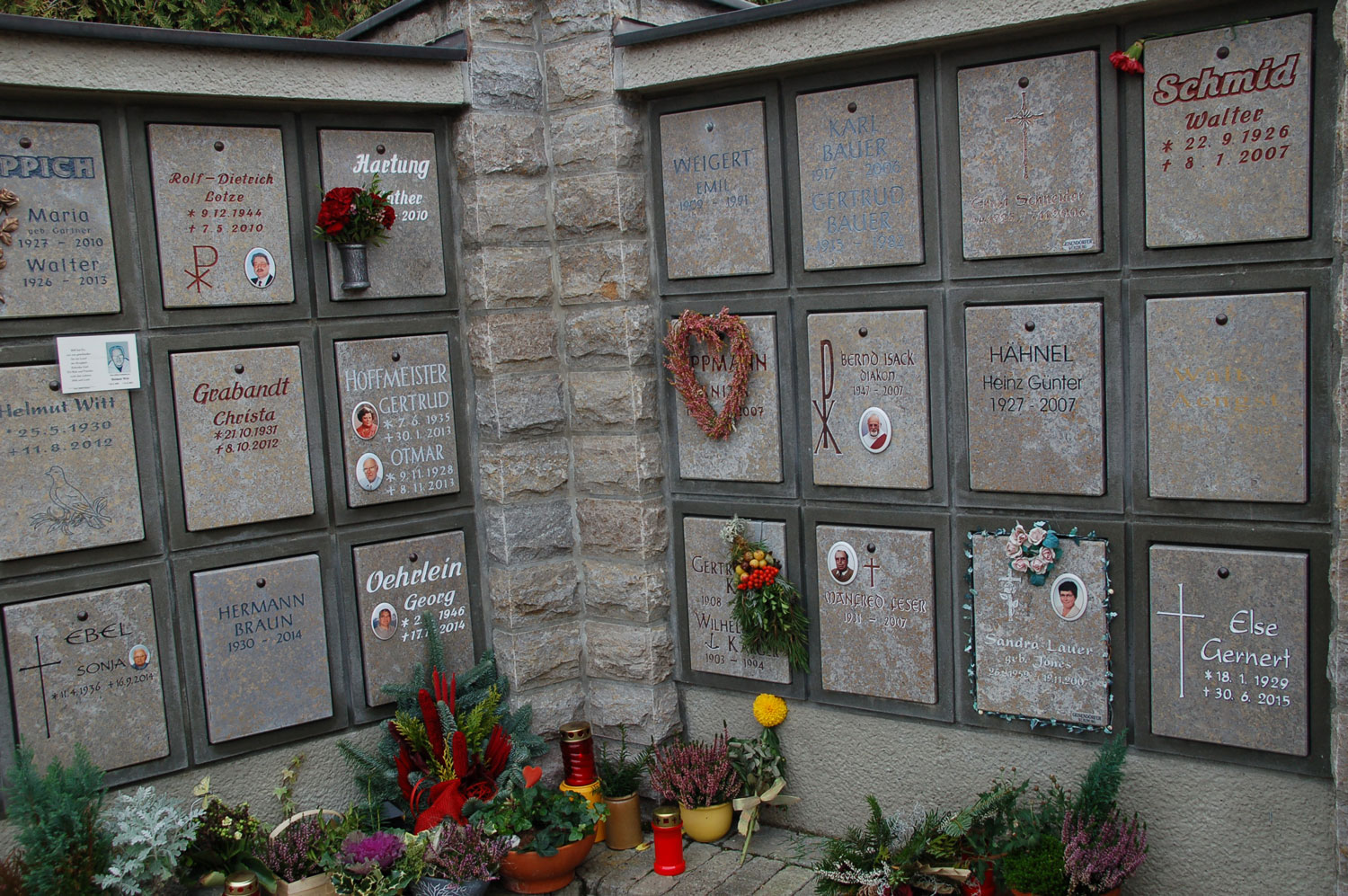 Natursteine Nicklaus: Urnenwandbeschriftungen